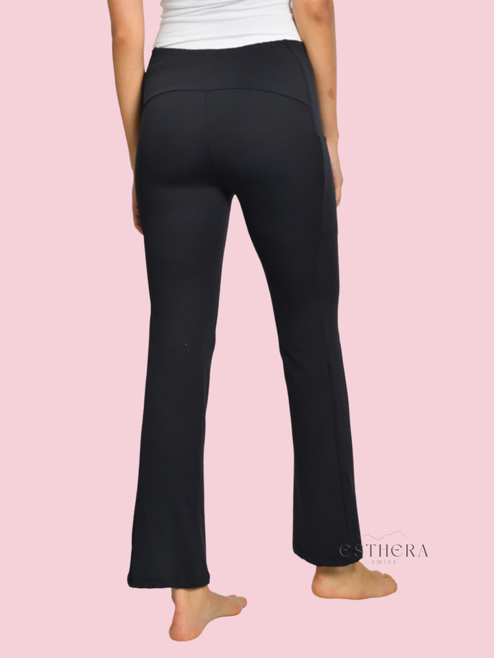 Pantalon blanc en maille, coupe droite, avec poche